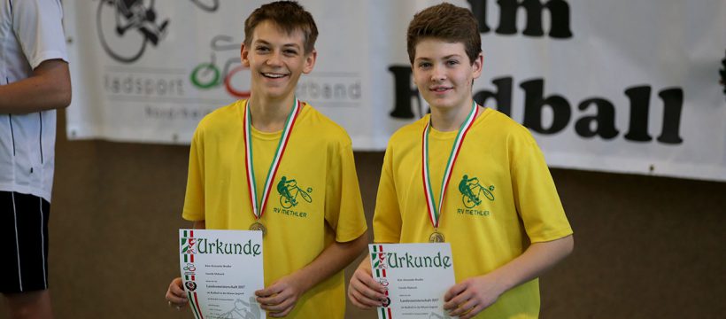 Kim Bradtke und Yannik Matusch holen den 3. Platz bei den Landesmeisterschaften NRW für den Radballnachwuchs